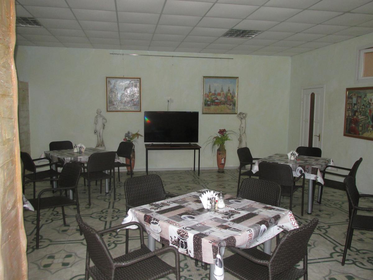 Hotel Nautilus Odesa Exterior foto